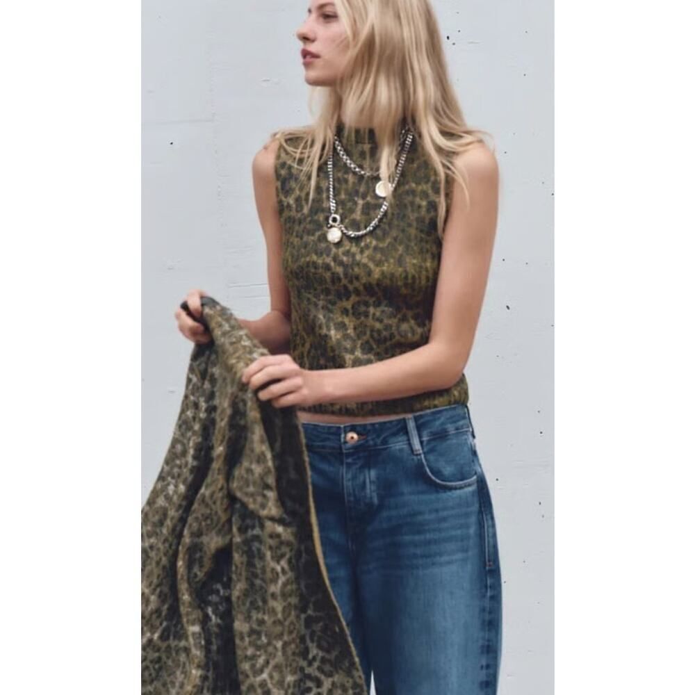 NWT Zara foil knit animal print top, $70 Sm